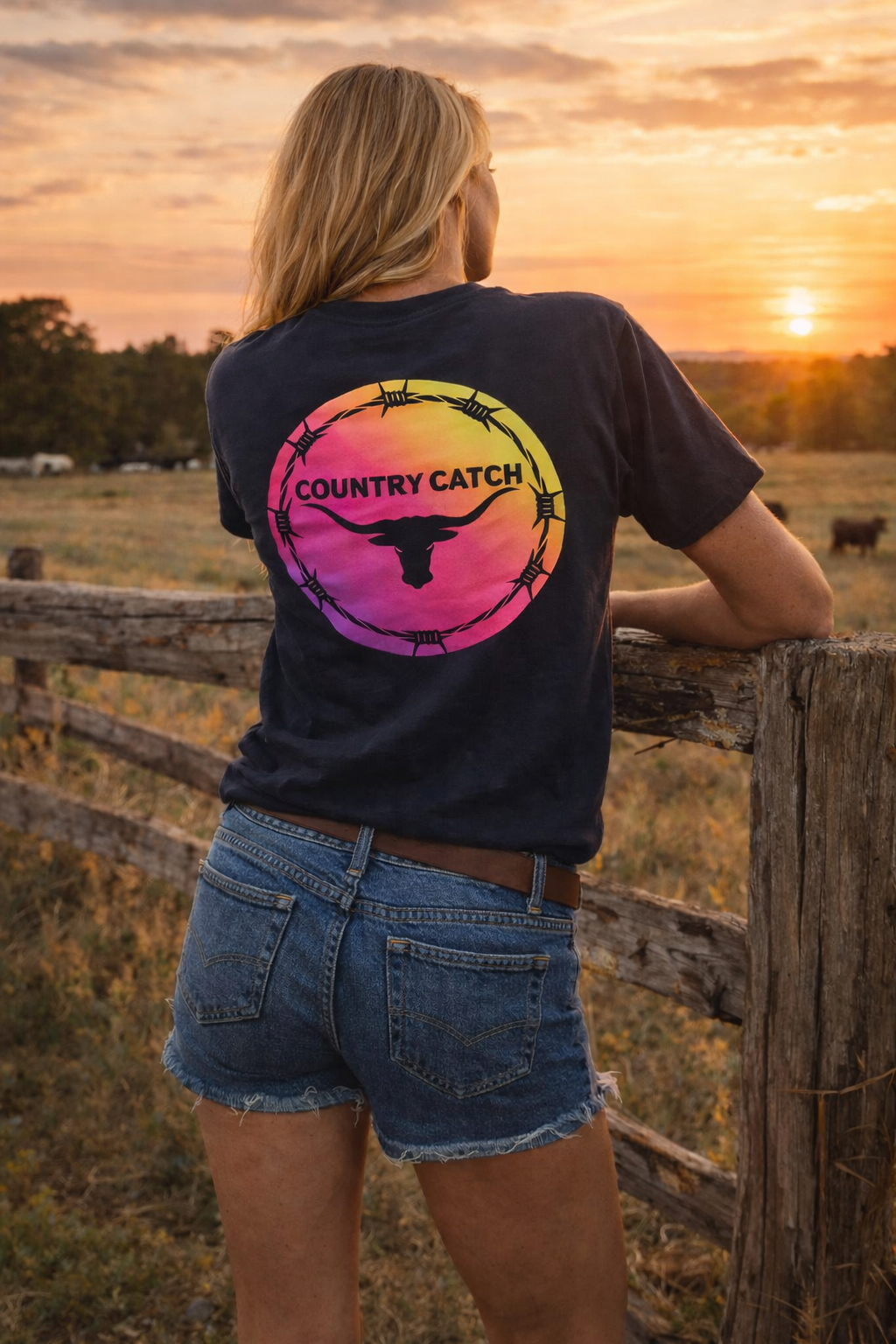 UNISEX T-SHIRT                                SUNSET